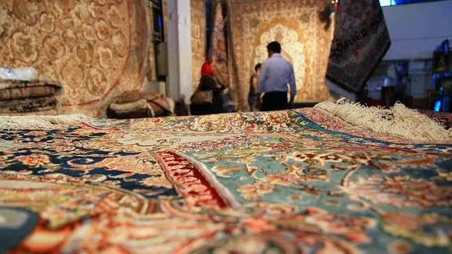 دروازه رفاه و رشد اقتصادی به روی کشور باز شد